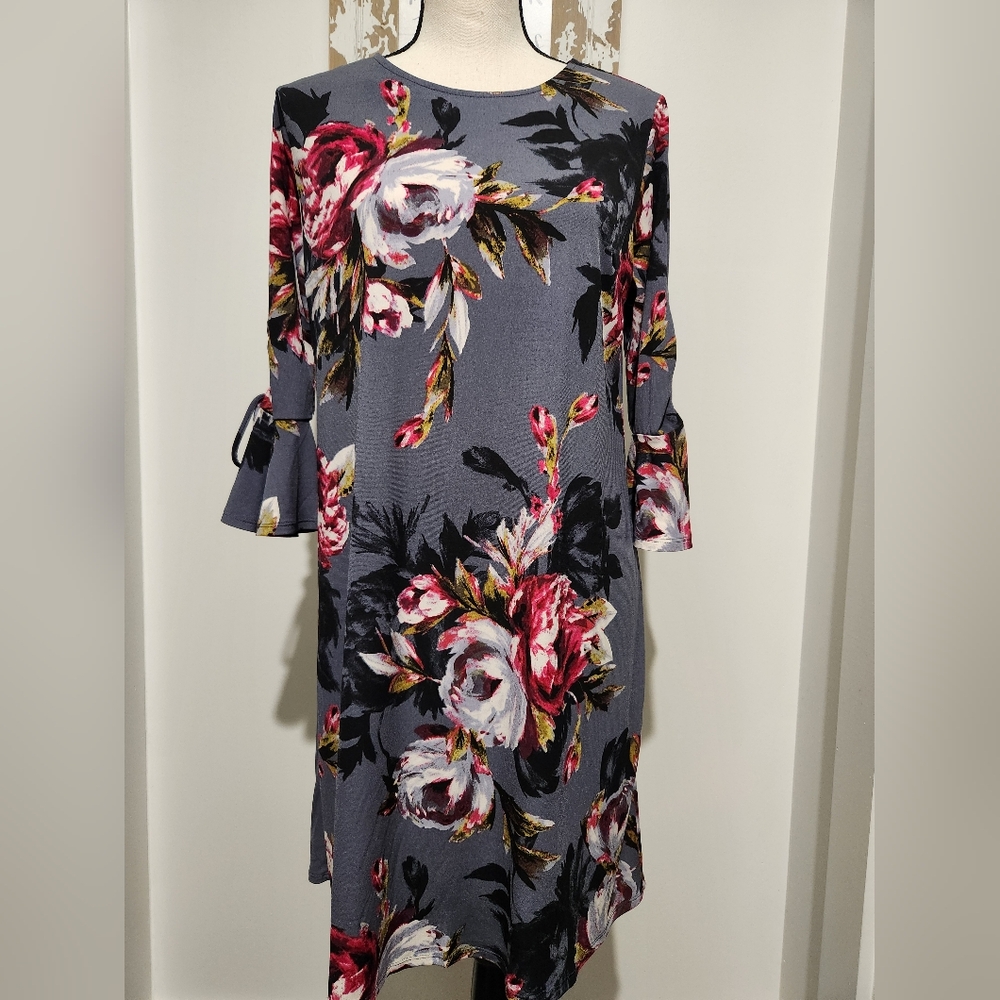 EST 1946 Floral Gray Dress